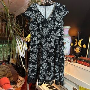 Laura Black Floral Lace Midi Dress Size 10